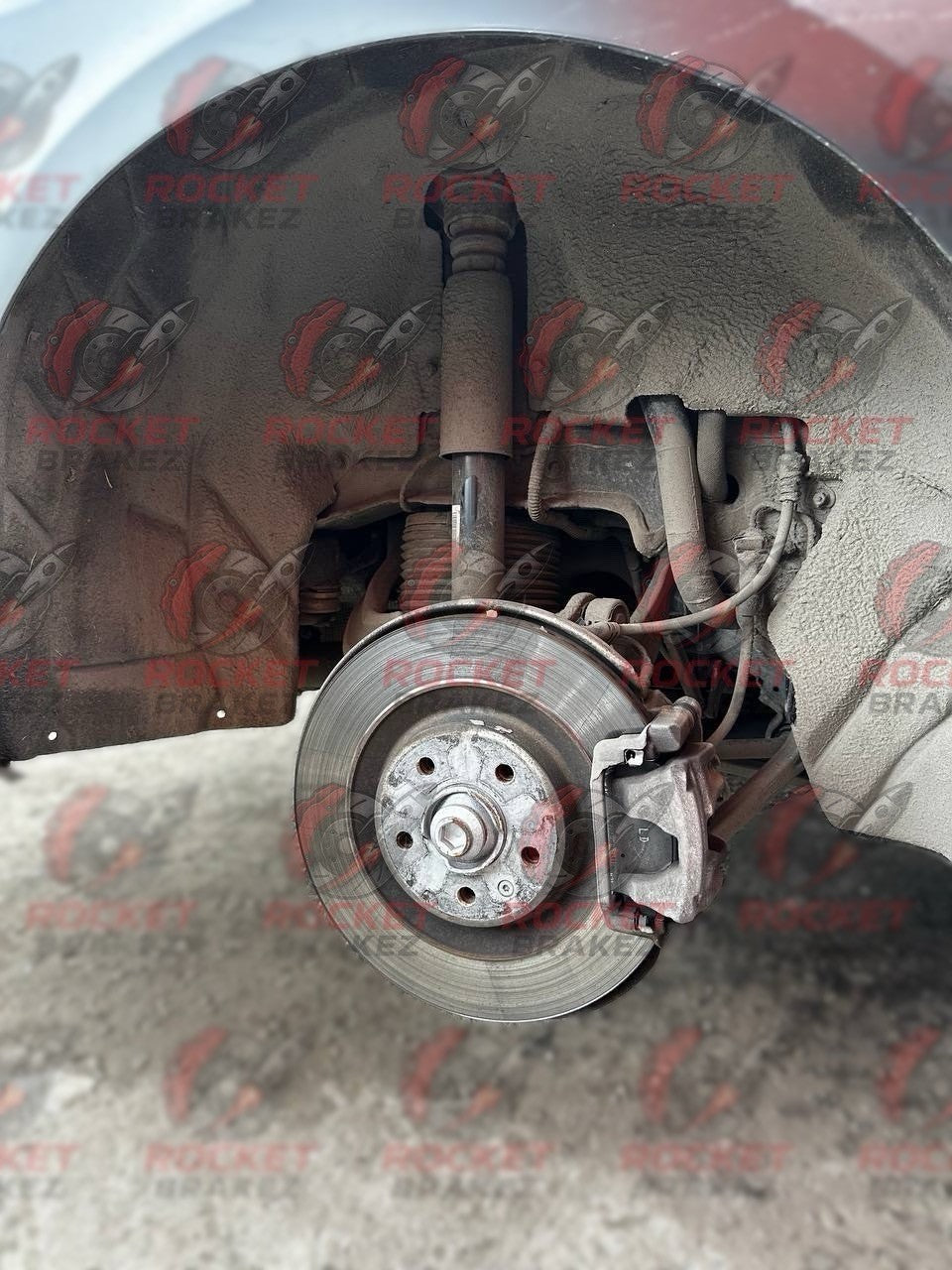 Aftermarket Brake Covers fits on Audi A7 c8 — Full Metal, Custom Fit, 17 Color Options