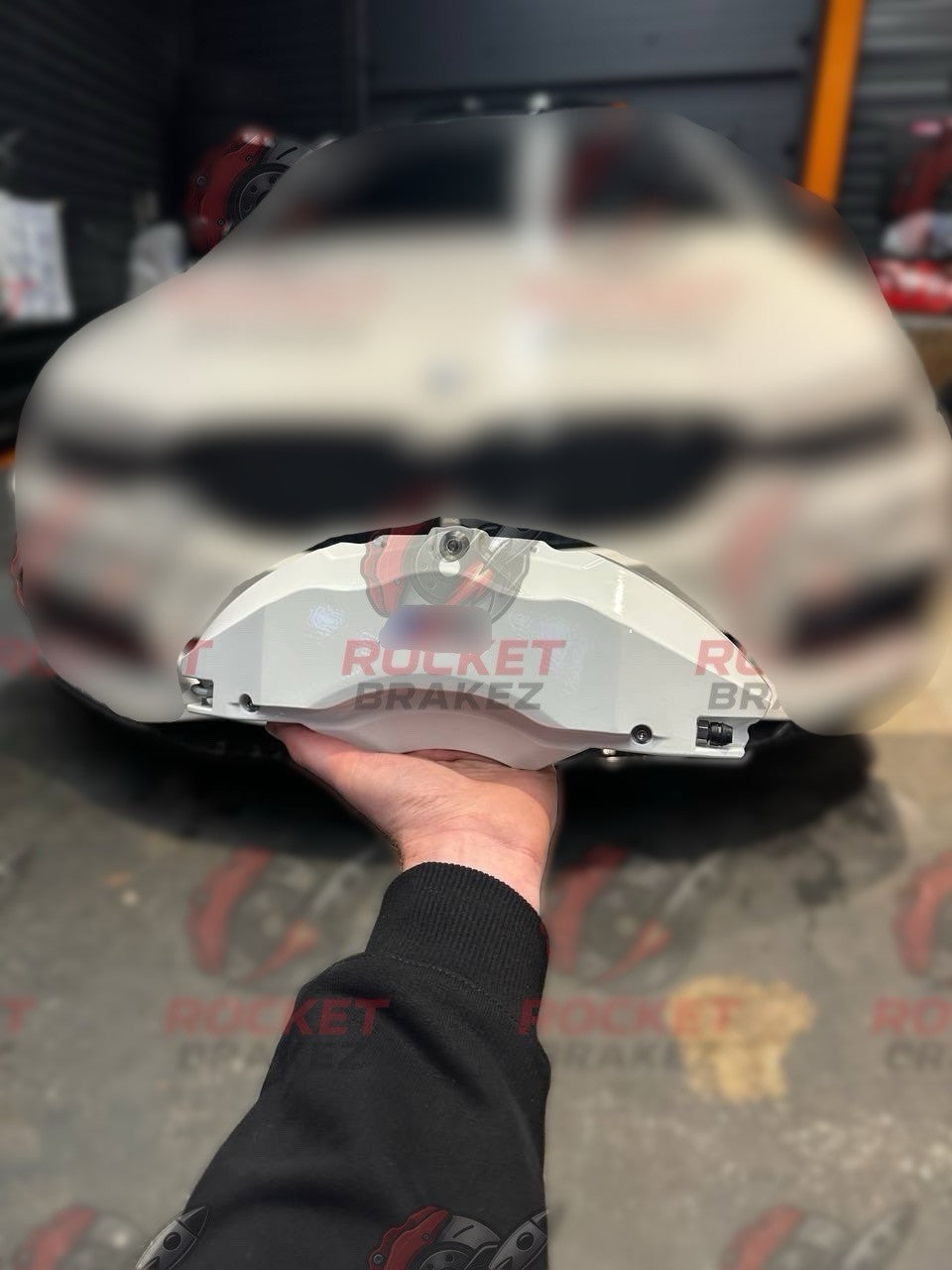 Aftermarket Brake Covers fits on BMW G30 520d — Full Metal, Custom Fit, 17 Color Options