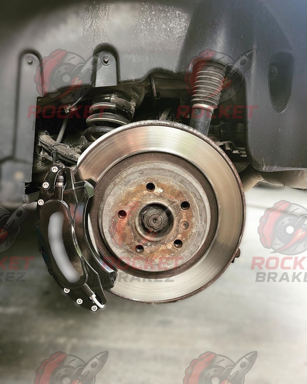Aftermarket Brake Covers fits on Mercedes W166 ML class — Full Metal, Custom Fit, 17 Color Options