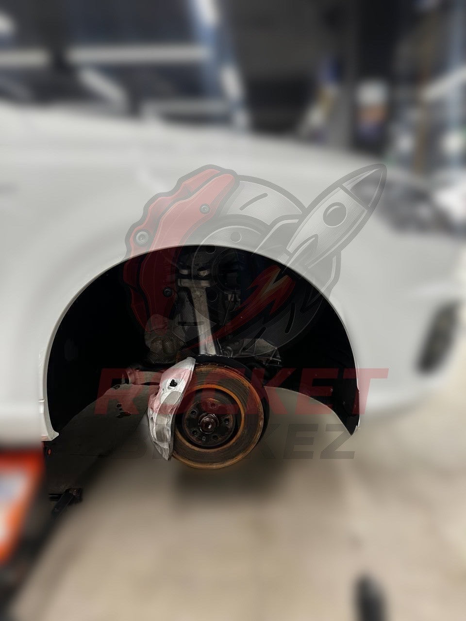 Aftermarket Brake Covers fits on Audi Q7 — Full Metal, Custom Fit, 17 Color Options