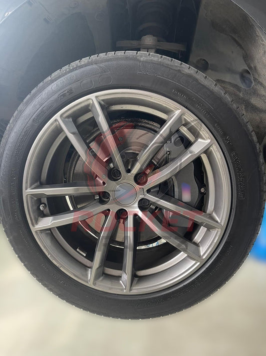 Aftermarket Brake Covers fits on BMW G30 520d — Full Metal, Custom Fit, 17 Color Options